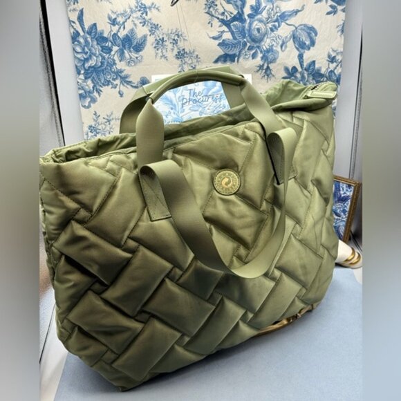 🆕 KURT GEIGER LONDON 🧿 NWOT Large Green Recycled Nylon Quilted Tote Bag - Picture 7 of 15